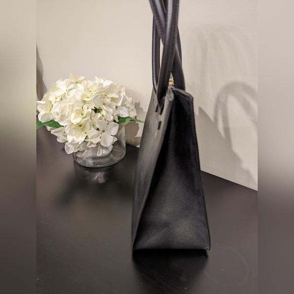 Black Leather Tote - Picture 2 of 4